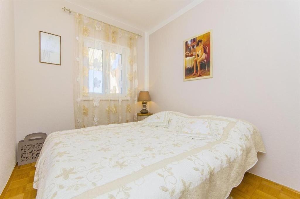 Apartments Nives Трогір Екстер'єр фото