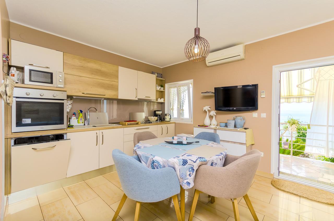 Apartments Nives Трогір Екстер'єр фото