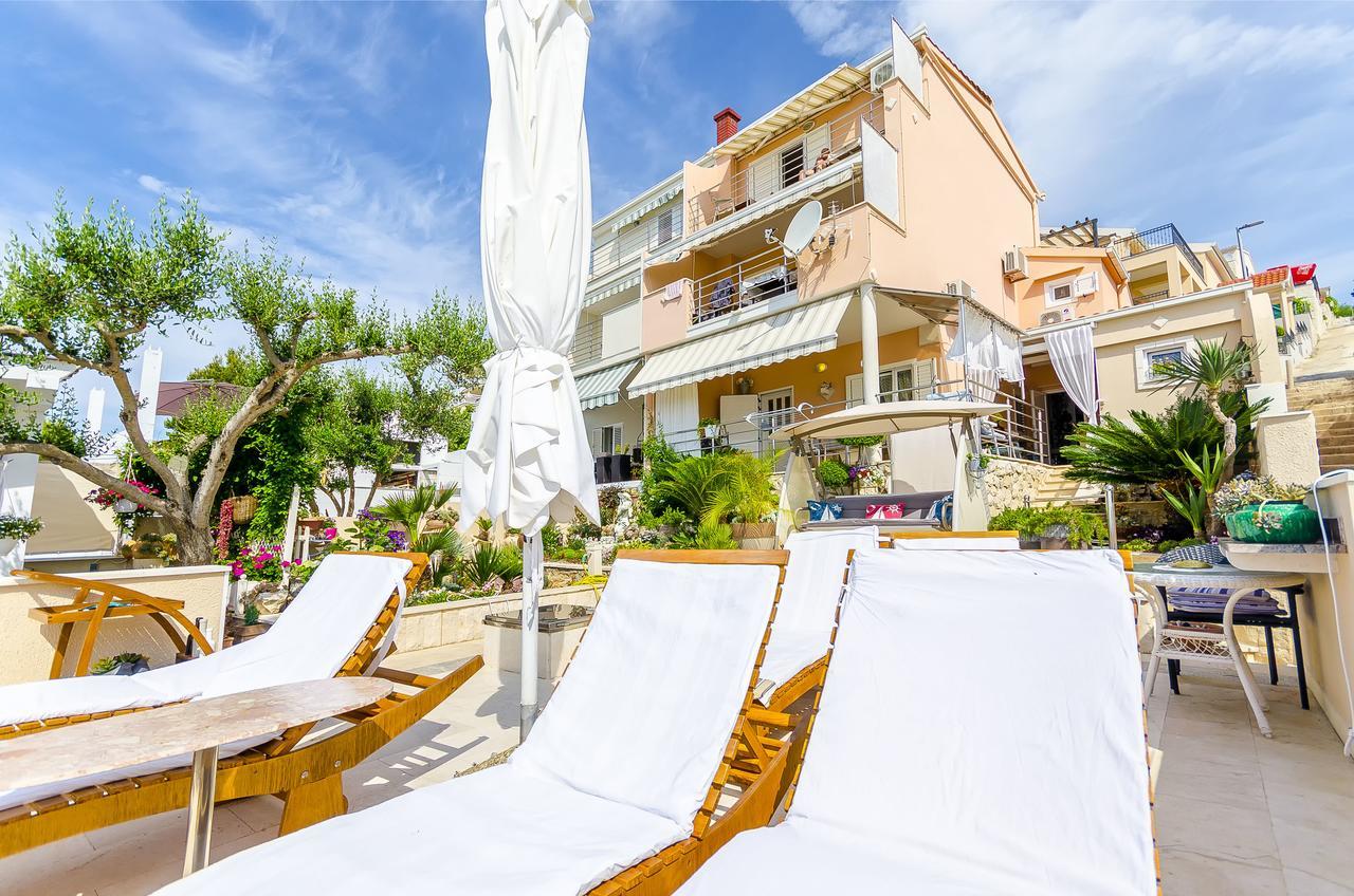 Apartments Nives Трогір Екстер'єр фото